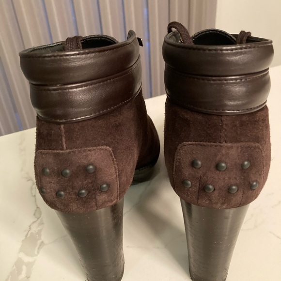Authentic Tod’s Italian ankle booties, chocolate suede, leather trim, size 38,5 - Picture 4 of 13